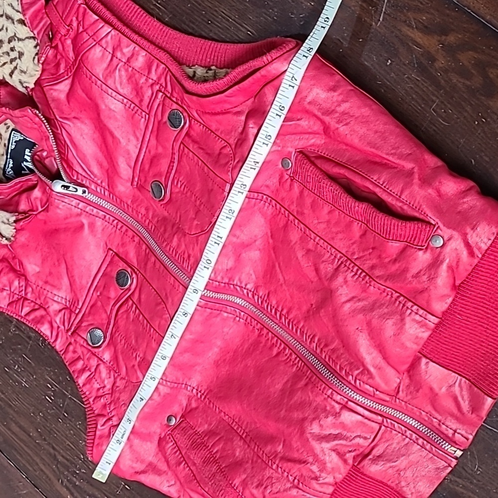 YMI Red Vest - Picture 8 of 9